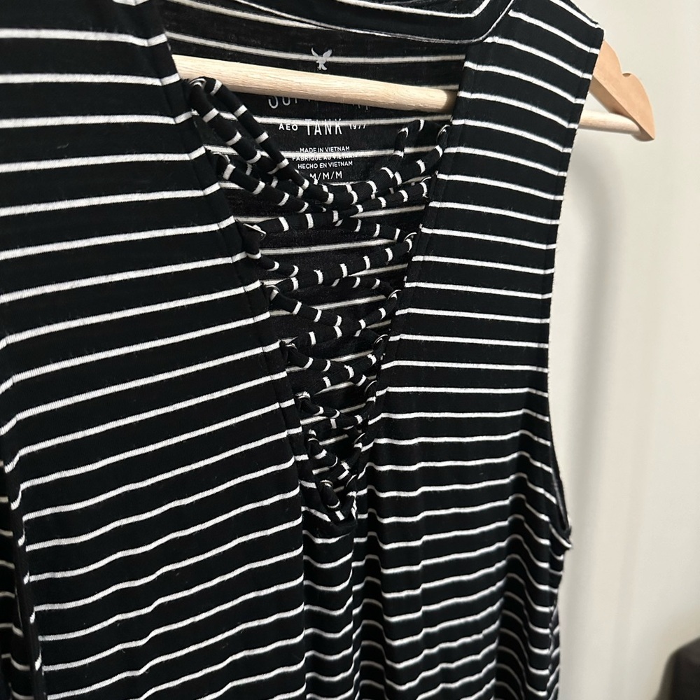 American Eagle Soft and Sexy Black and White Striped V-neck Tank Top size medium - Picture 2 of 5